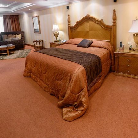Granados Park Hotel อะซุนซิออง ภายนอก รูปภาพ