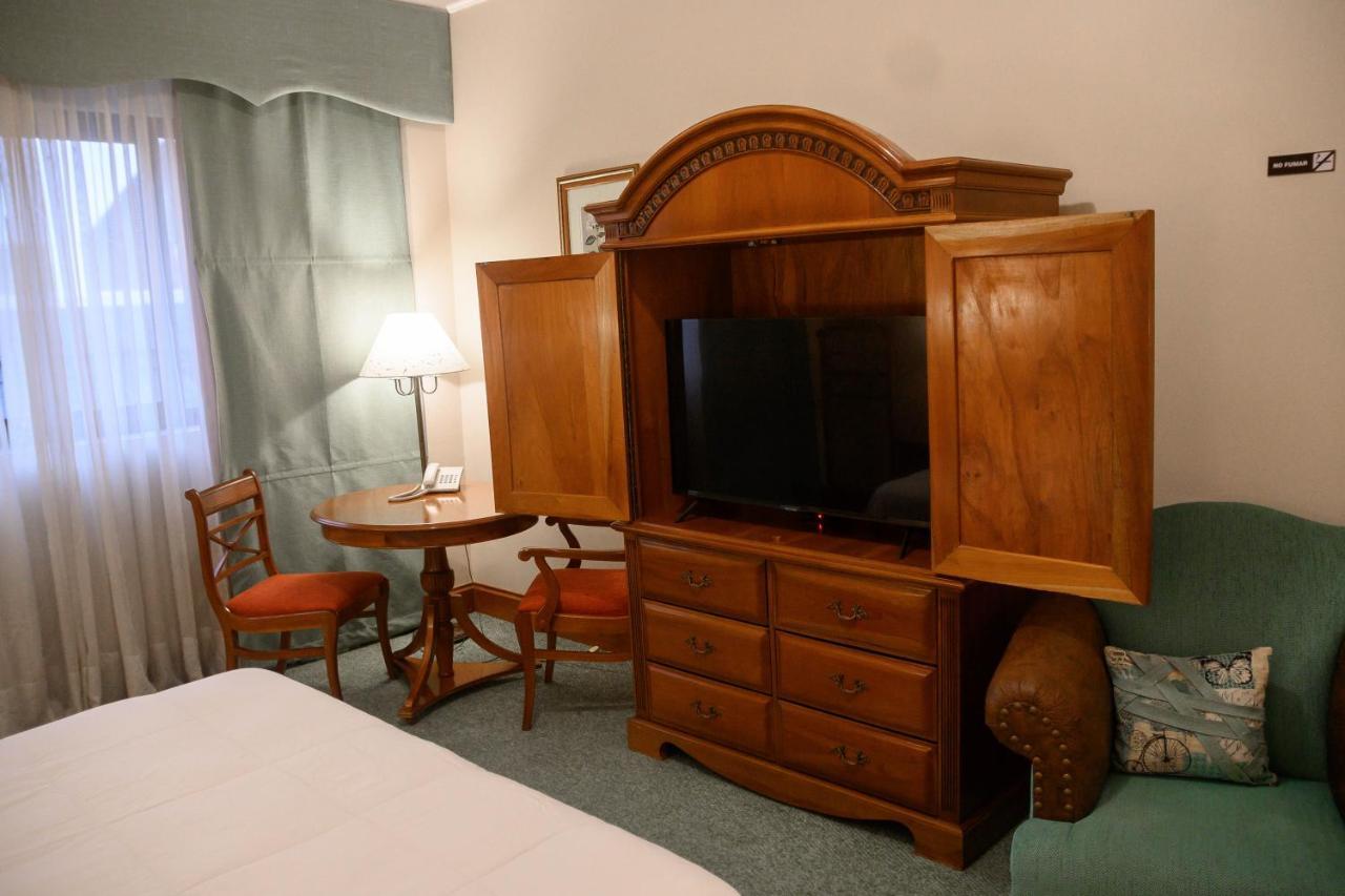 Granados Park Hotel อะซุนซิออง ภายนอก รูปภาพ